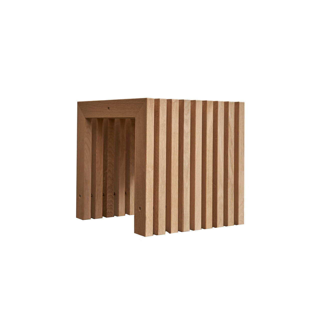 Piccolo, stool and bench